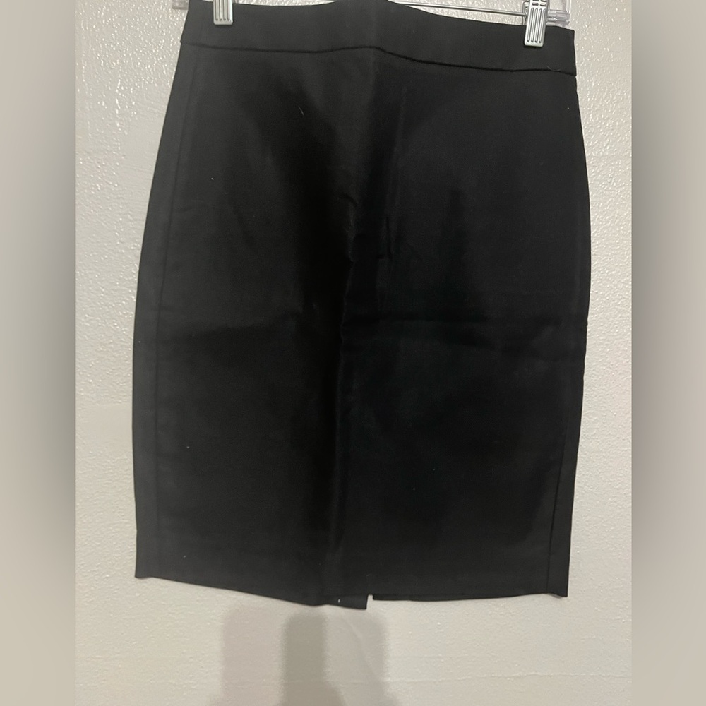 Black J. Crew pencil skirt size 00